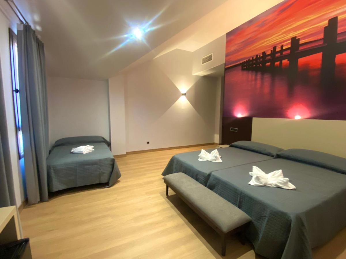 Hotel-Asador Montes Oretanos Pulgar Dış mekan fotoğraf