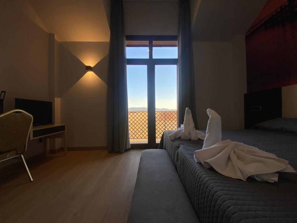 Hotel-Asador Montes Oretanos Pulgar Dış mekan fotoğraf