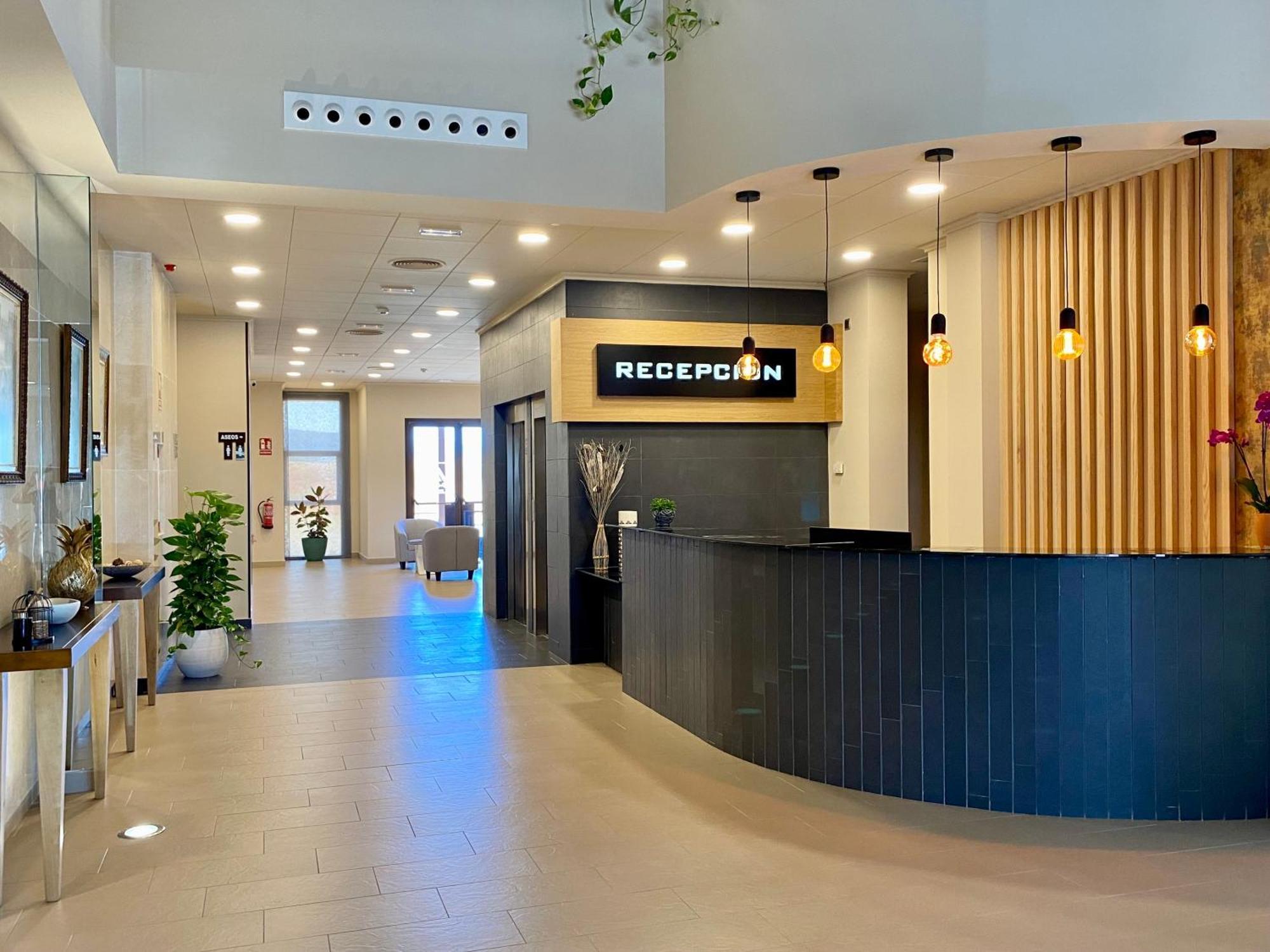 Hotel-Asador Montes Oretanos Pulgar Dış mekan fotoğraf